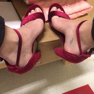 classic ankle strap shoes 🍒🍒🍒